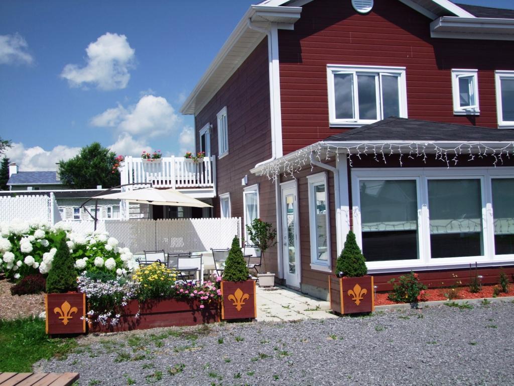 Motel Canadien Trois-Rivieres Exterior foto